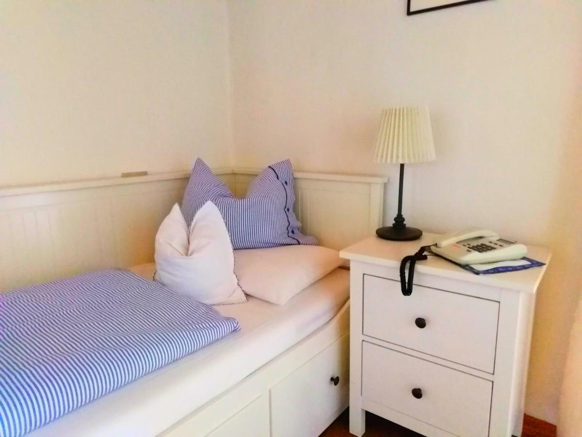 Hotel Holzer Sexten Bagian luar foto